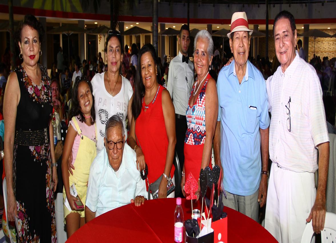 Gladys Stella Cometa, Luna Constanza  Díaz Calderón, Héctor Pereira, Constanza Cometa, Martha Cecilia Cachaya, Carmen Flor Puentes, Carlos Augusto Rodríguez y Ernesto Ávila.